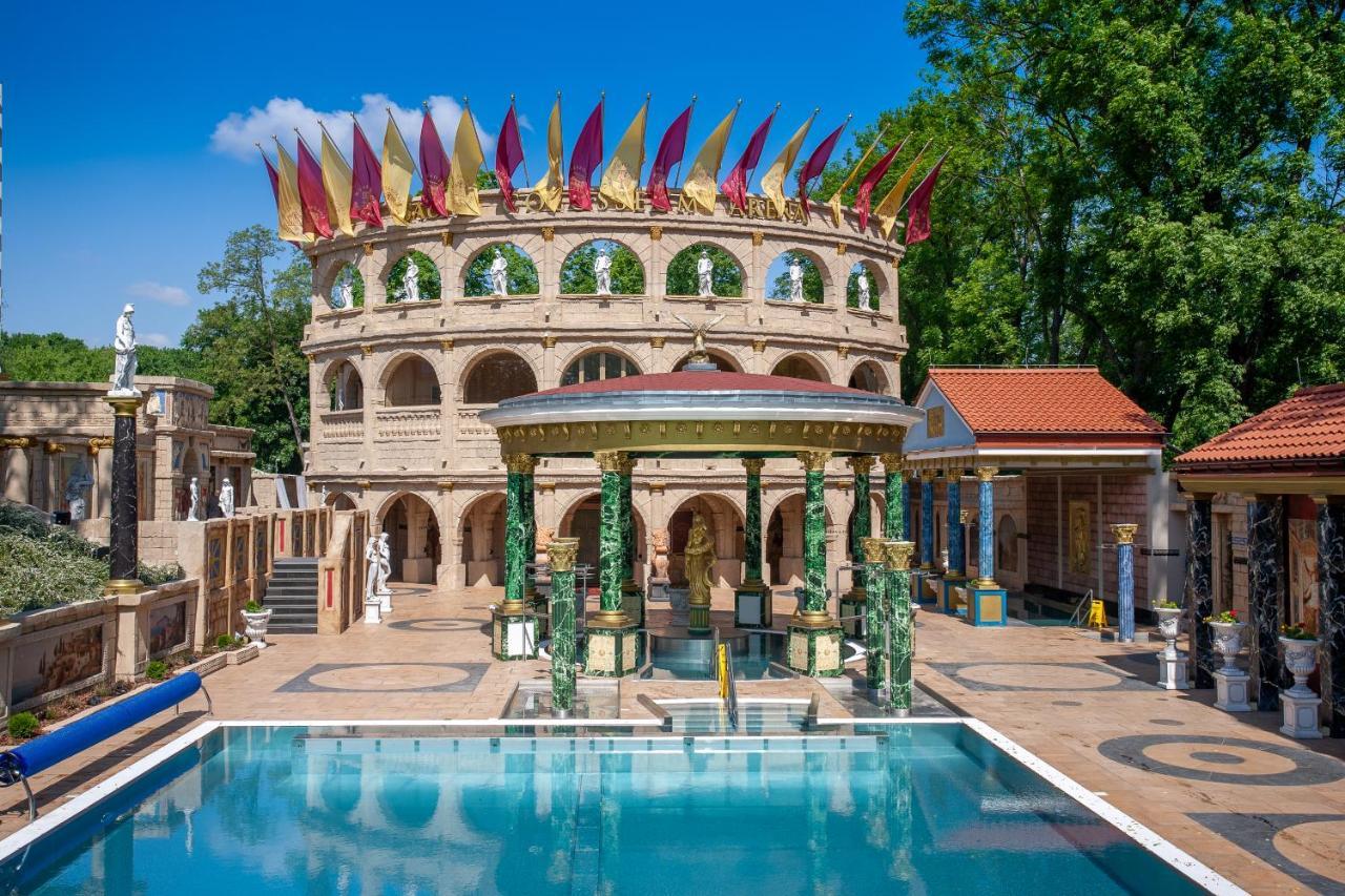Palac Saturna تشيلاش المظهر الخارجي الصورة
