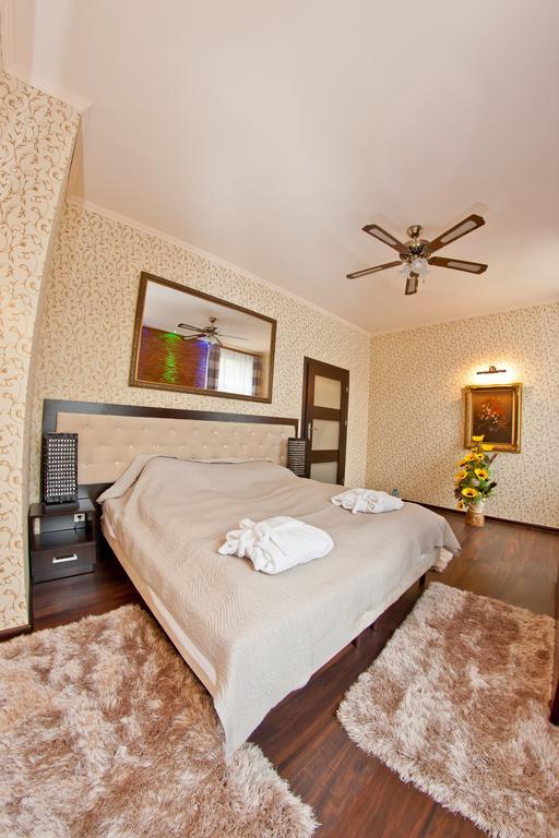 Palac Saturna تشيلاش المظهر الخارجي الصورة
